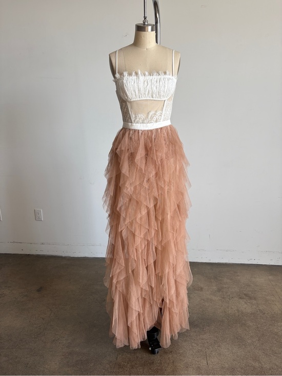 For Love And Lemons Dresses & Skirts - New For Love And Lemons White Lace Bodice with Blush Tiered Tulle Maxi Sz Small